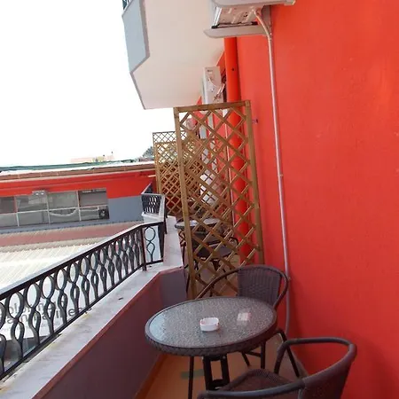 Red-home Capua